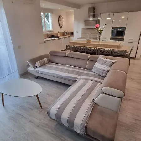 Joli 3 Pièces à Proximité Des Plages à /mer Cagnes-sur-Mer
