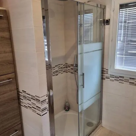 Appartement Joli 3 Pièces à Proximité Des Plages à /mer *